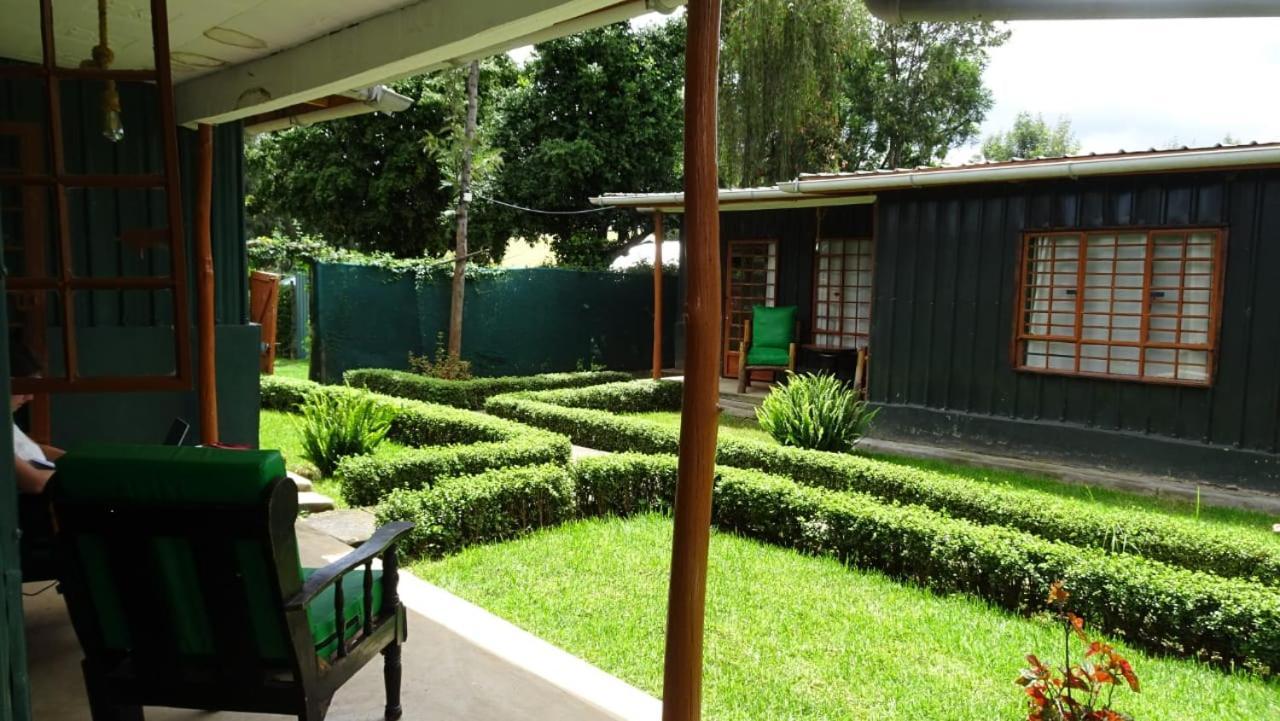 Wooden Knee Cottages Nanyuki Exterior photo